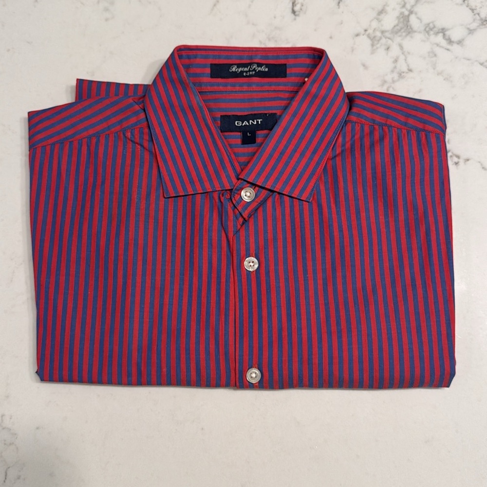 GANT Blue & Red Men’s button down size L NWOT